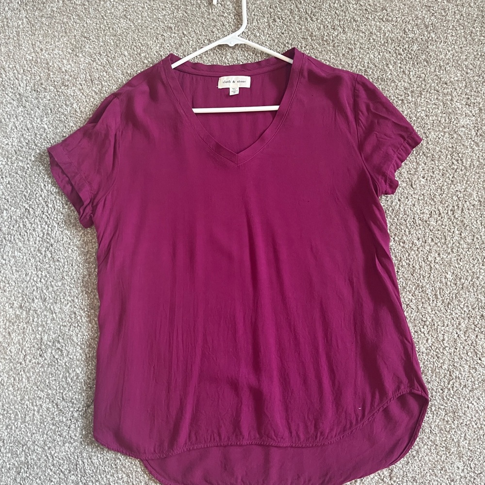 Cloth & Stone Short Sleeve V-Neck Top - Deep Pink